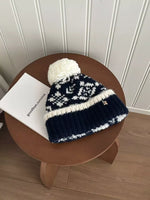 Bonnet Tricoté Flocon De Neige & Pompon