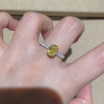Bague Zircon Ovale Sur Cuivre