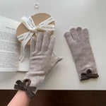 Gants Tricotés Ornés D'un Nœud