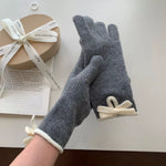 Gants Tricotés Ornés D'un Nœud